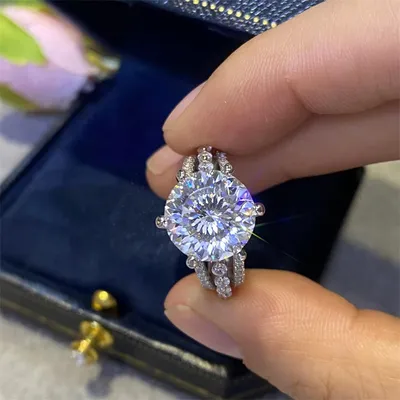 5-carat Moissanite Ring With D Fire Color