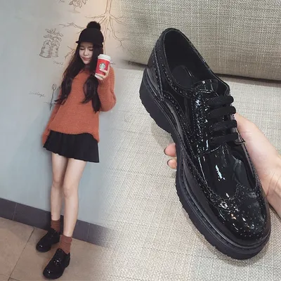Women's British Style Patent Leather Thick-soled Small Leather Shoes