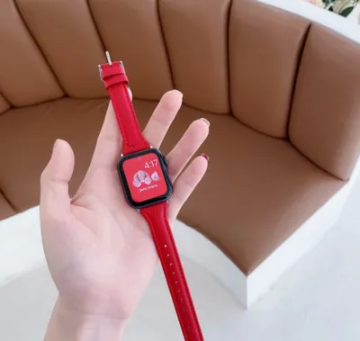 StandsWatch SE Strap With A Small Waist