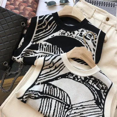 Fashion Retro Jacquard Knitted Vest Women