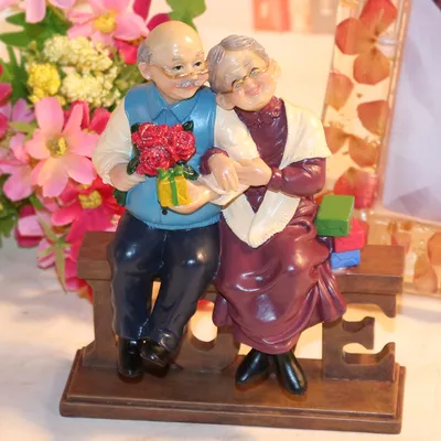 Resin Craft Parents And Elders Birthday Cake Ornament