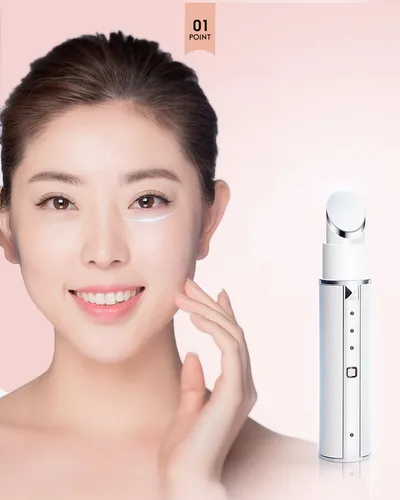 Introduce massage sticks to the bags under the eyes