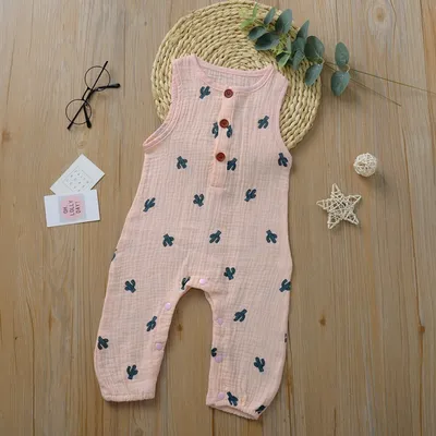 Sleeveless baby cotton jumpsuit
