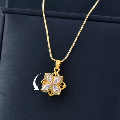 Rotating Clover Windmill Pendant Necklace