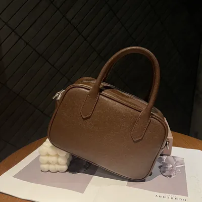 Cross-border Top-grain Leather Bowling Bag, Vintage And Simple Boston-style Small Handbag, Can Be Carried By Hand, Used For Commuting, Single Shoulder, Or Crossbody