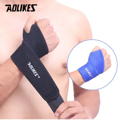 Wristband sports fitness wrapped around the wrist