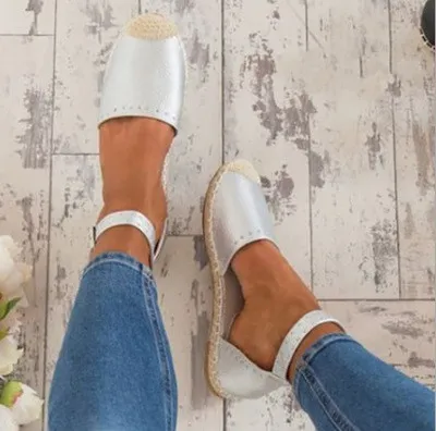 Women's flat buckle single shoes