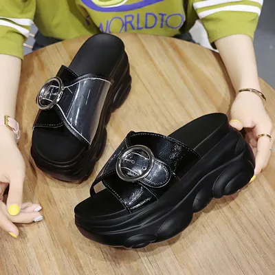 Women's sandals and slippers