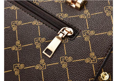 Women's fashion messenger handbag