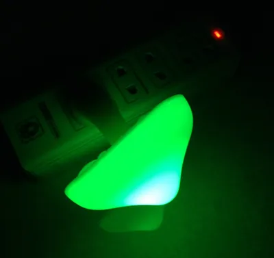 مصابيح LED على شكل فطر مزودة بمستشعرات أوتوماتيكية، مصابيح ديكور داخلية