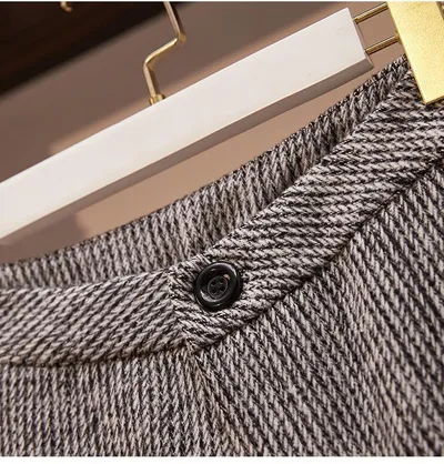 Women's Slimming Bead Thickened Sweater Shorts