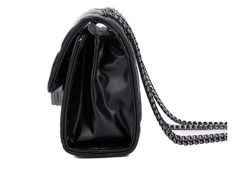A Versatile Chain Bag For Ladies, A New 2024 High-end And Fashionable Shoulder Bag With Light Luxury Diamond-patterned Embroidery