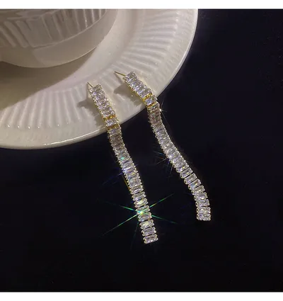 Zircon Claw Chain Tassel Long Stud Earrings