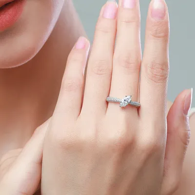 925 Sterling Silver Light Luxury Diamond Ring