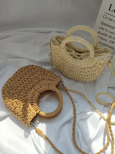 Women's hand carry straw bag
